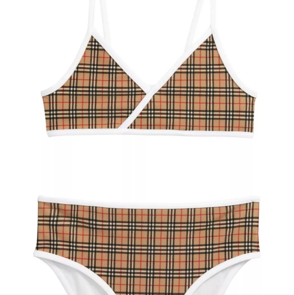 Brand new Burberry kids size 10y